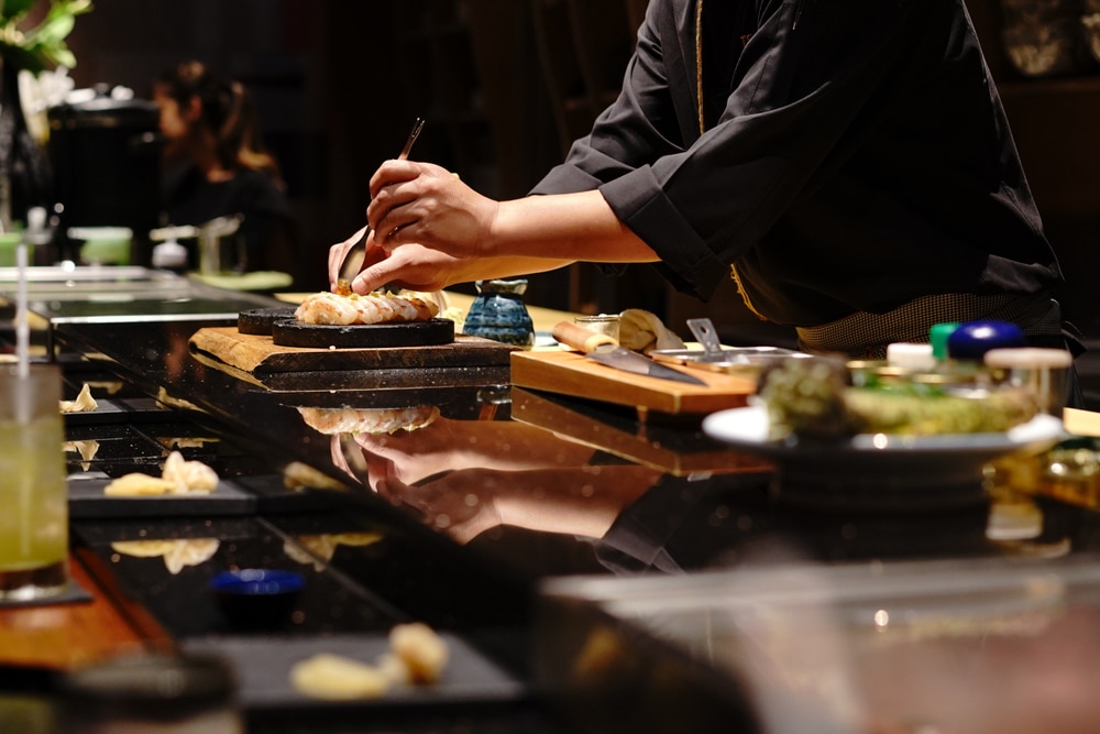 Japanese,Chef,Making,Uni,Nigiri,Omakase,Style,Eating.,Omakase,Style